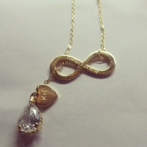 Collar Infinito Amor